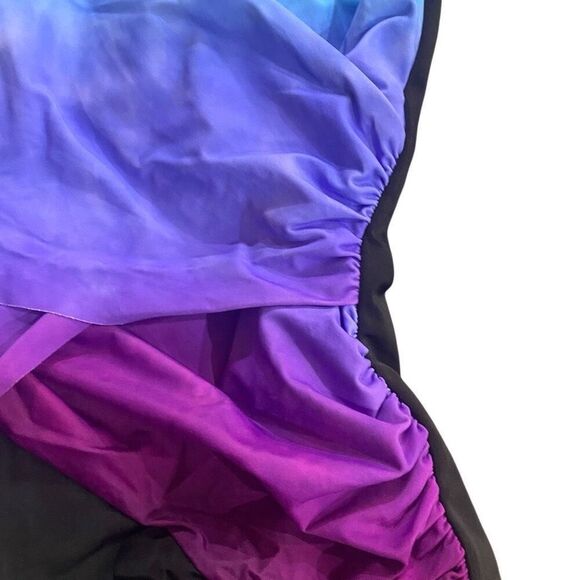 Miracle suit ombré color one piece bathing suit size medium - Picture 6 of 6